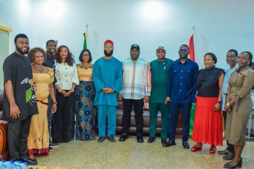 Abia Deputy Governor Receives Netherlands Based Abian Who Drove Over 10,000km Across 13 Countries, Donates Expedition Vehicle To State Government