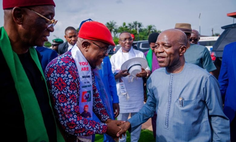 Gov Otti receives top Abia political heavyweights into Labour Party
